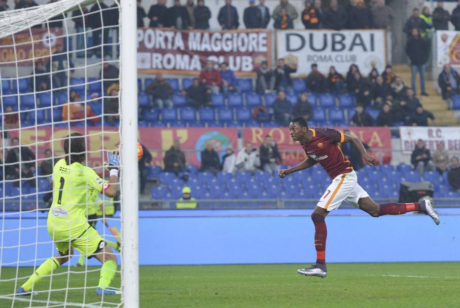 Nel finale baby Sadiq firma il raddoppio: Roma-Genoa 2-0. Getty